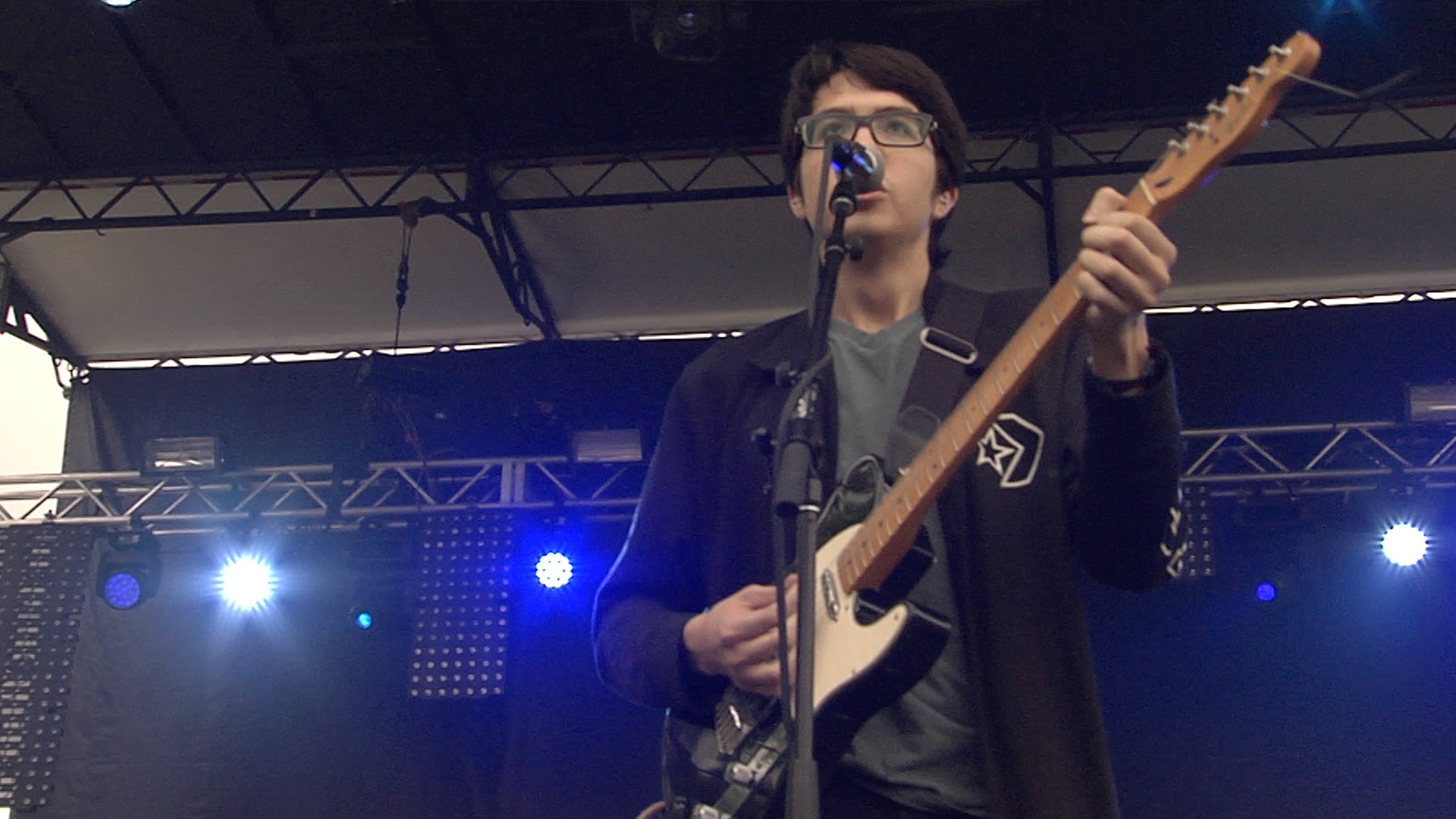 Watch Car Seat Headrest perform "Fill In The Blank" Pitchfork Music