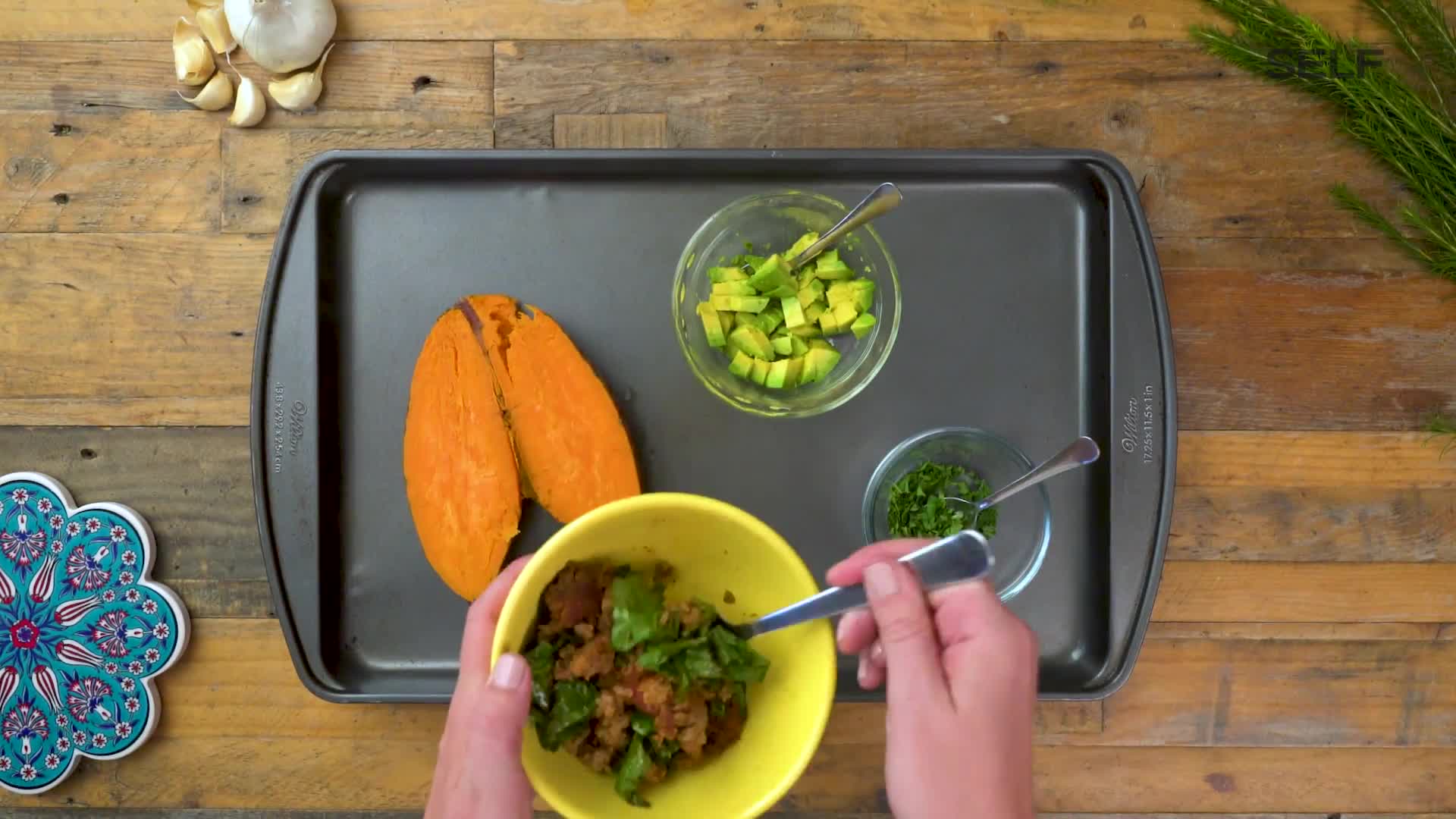 Watch How to Make Healthy Turkey Stuffed Sweet Potatoes SELF Watch How to Make Healthy Turkey Stuffed Sweet Potatoes SELF