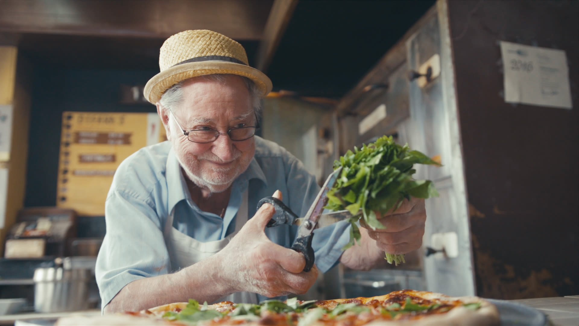Watch A Priceless Pizzeria In Brooklyn Notes From All Over The New 