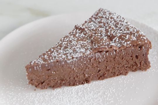 如何制作无面粉巧克力蛋糕