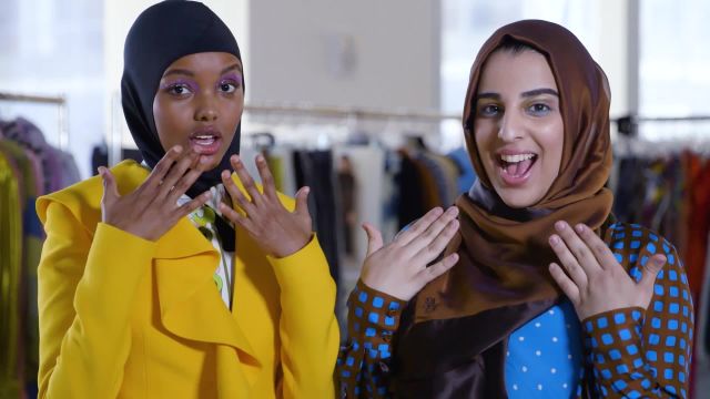 Hijab middle finger nude — pic 8