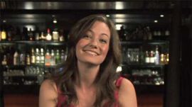 Ask a Bartender: Should a Girl Buy a Guy a Drink?