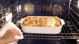 How to Make and Assemble Lasagna From Scratch