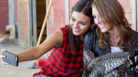 Victoria Justice Demonstrates How to Take a Selfie with a Turkey