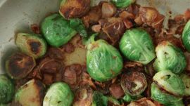How to Make a 3-Ingredient Brussels Sprouts Main Dish