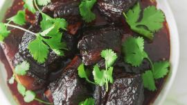How to Make 3-Ingredient Sweet and Savory Short Ribs