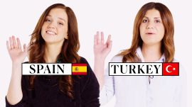 70 People Reveal How to Say Hello and Goodbye in Their Country