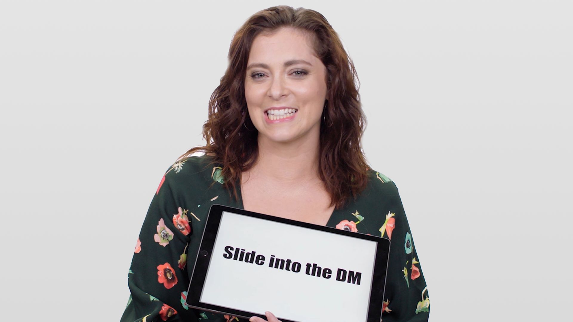 Watch Rachel Bloom Teaches You Dating Slang Slang School Vanity Fair picture pic