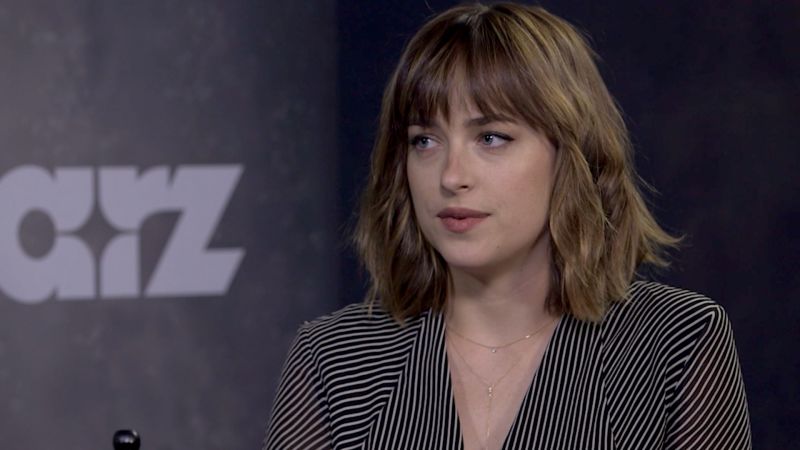 Watch Toronto International Film Festival Why Johnny Depp Left Dakota Johnson Speechless Vanity Fair Video Cne Vanityfair Com Vanity Fair Native elizabeth banks struggles w/ the boston accent. why johnny depp left dakota johnson