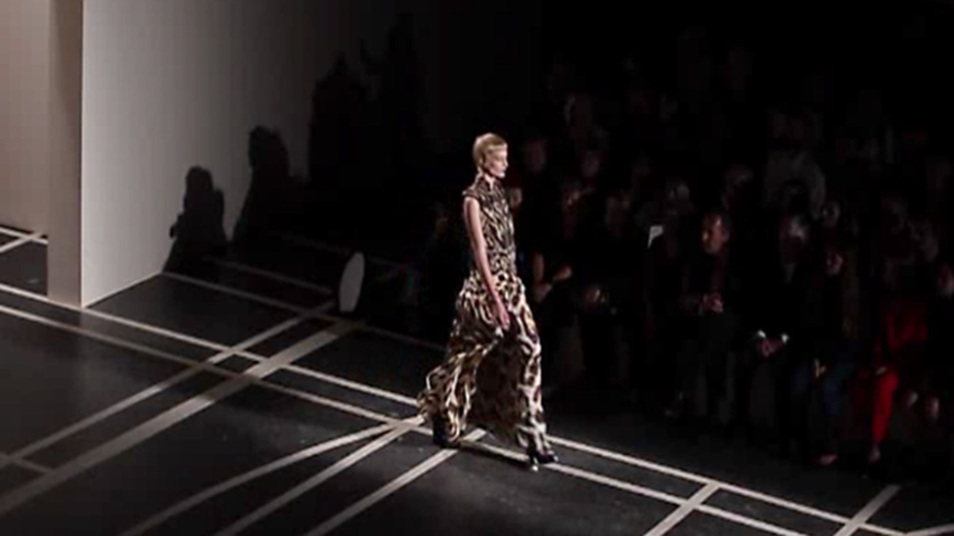 Watch Givenchy Spring 2011 | Vogue