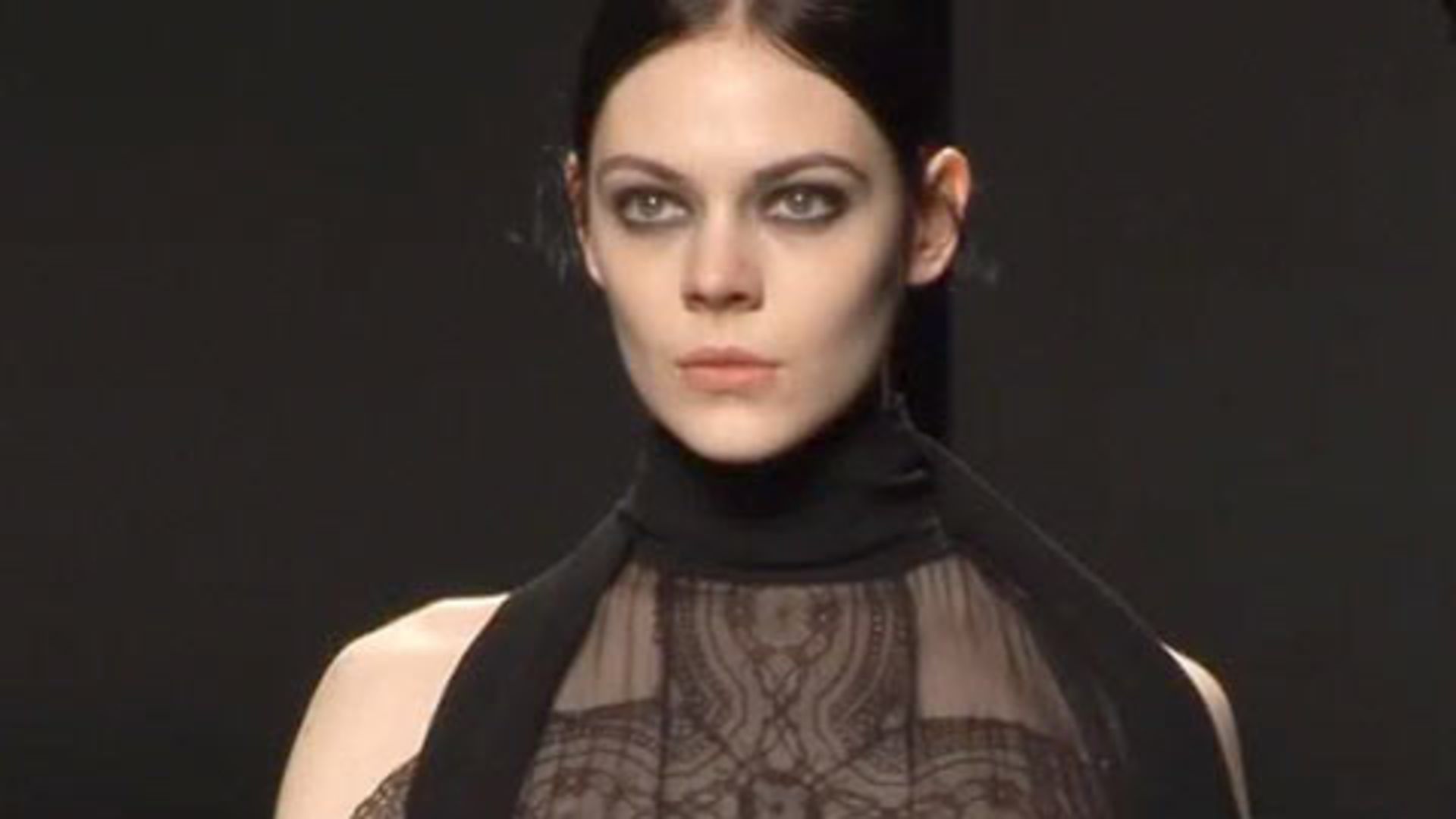 Watch Givenchy: Fall 2008 Ready-to-Wear | Style.com Fashion Shows | Vogue
