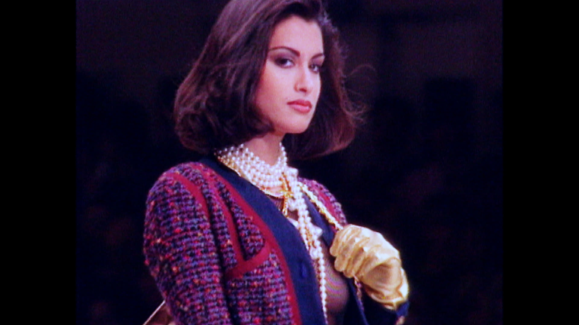 Karl Lagerfeld's Hip-Hop-Inspired Fall 1991 Chanel Show - #TBT