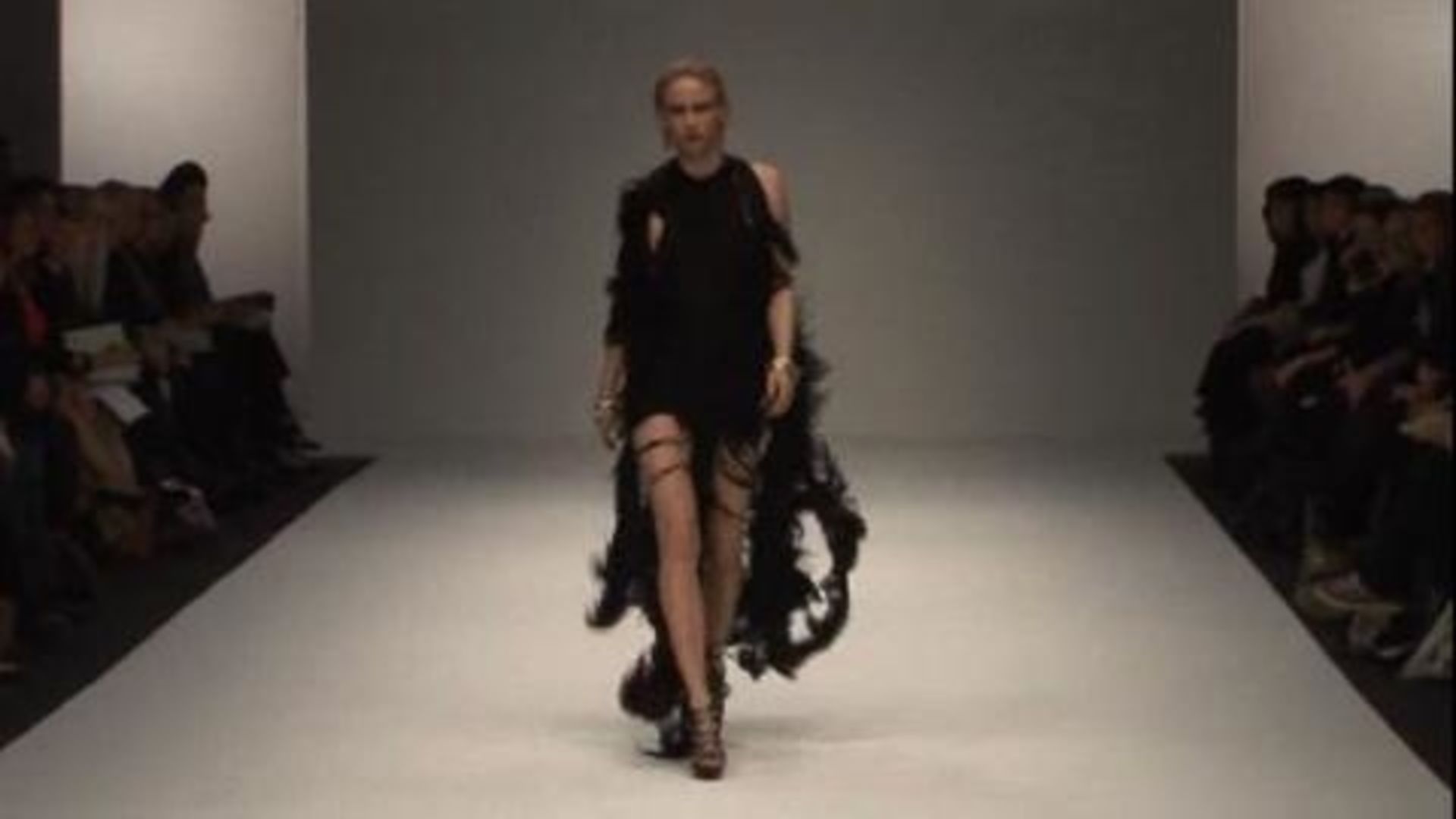 Vogue mark canada deals michael kors