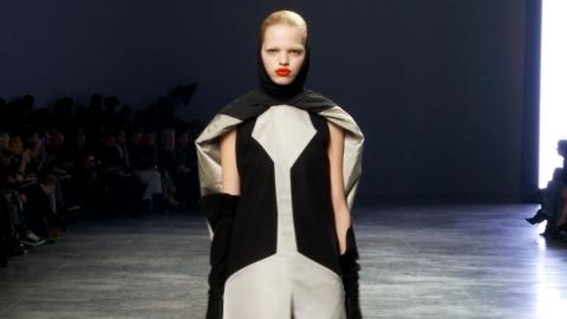 Watch Rick Owens: Fall 2011 Ready-to-Wear | Style.com Fashion Shows | Vogue