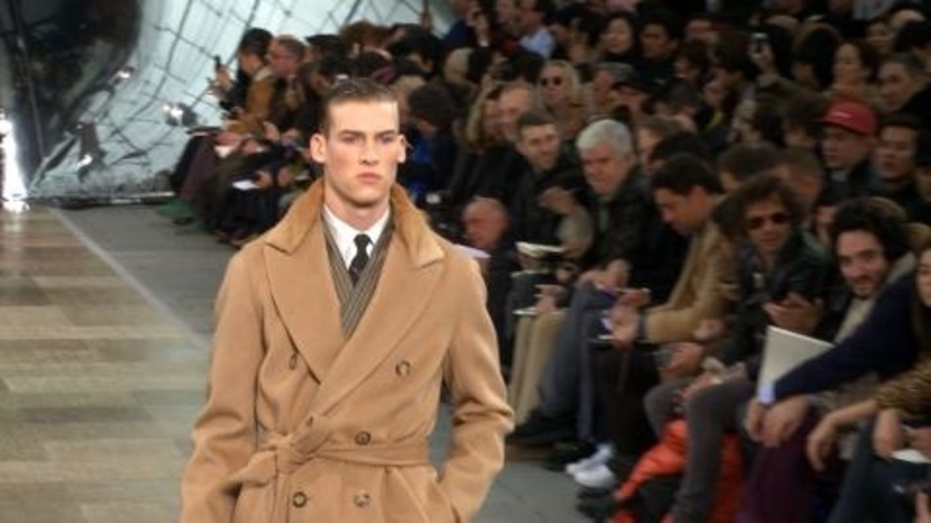 Louis Vuitton Fall 2012 Menswear collection, runway looks, beauty