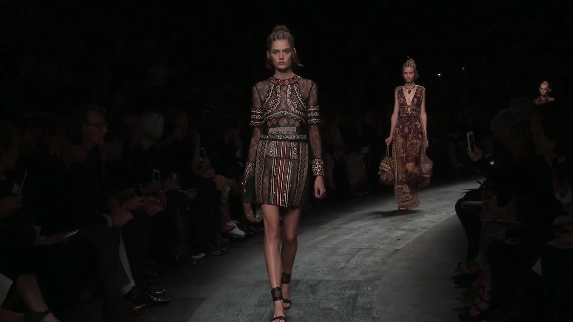 Valentino Spring 2016 Ready-to-Wear