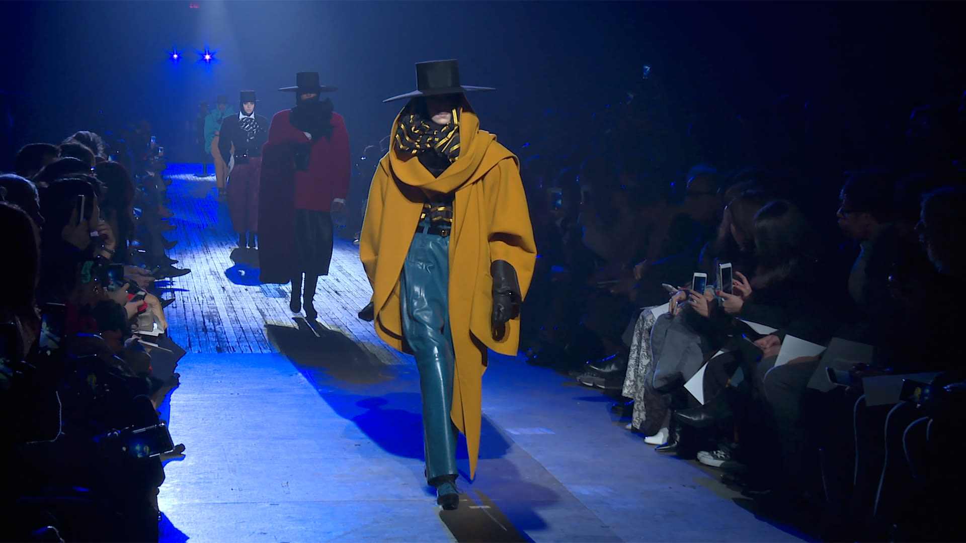 Watch Marc Jacobs Fall 2018 Ready-to-Wear | Vogue Fashion Week | Vogue