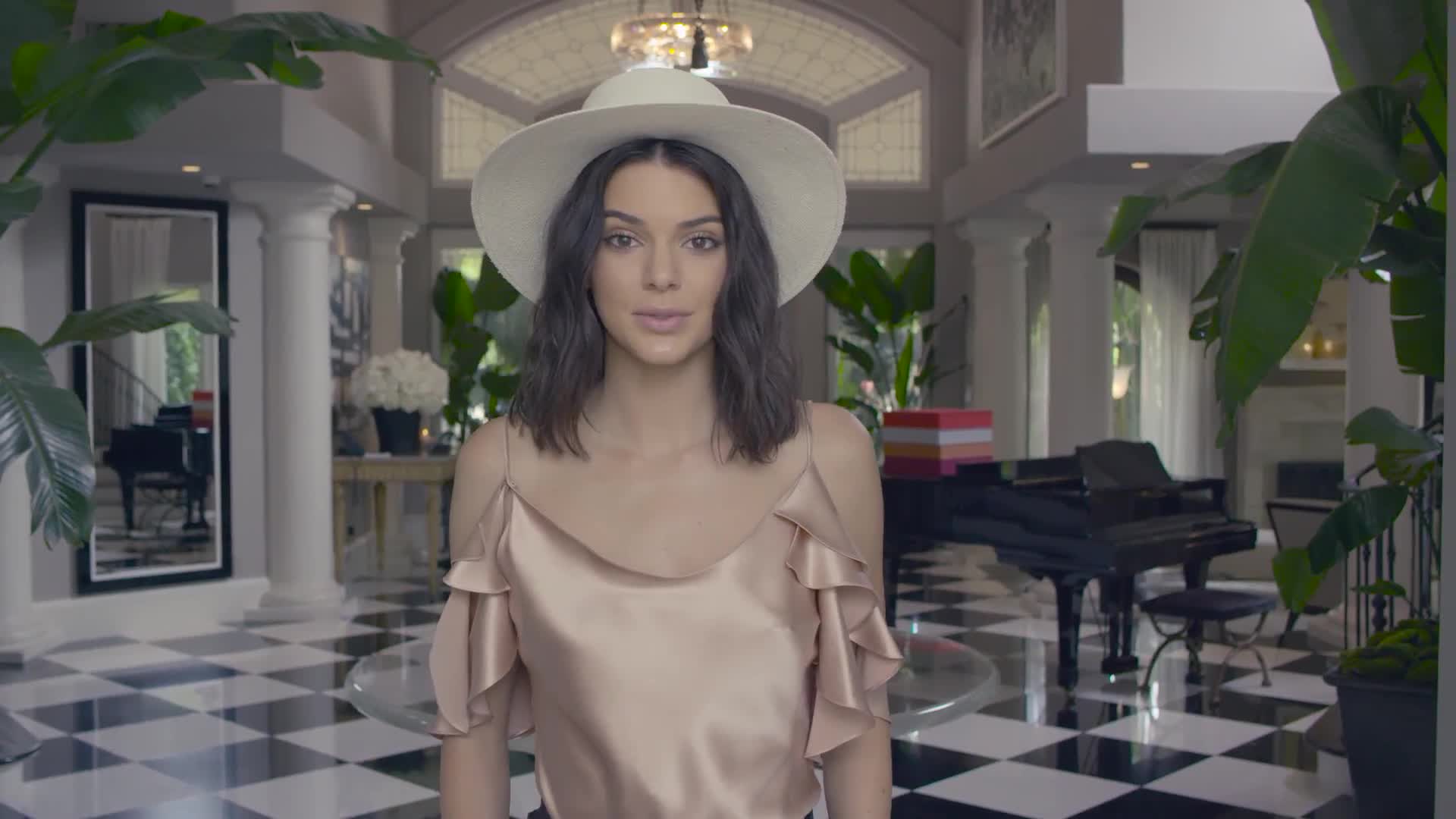 Watch Watch This Rapid-Fire 73 Questions Best-Of Supercut Mashup | 73  Questions | Vogue
