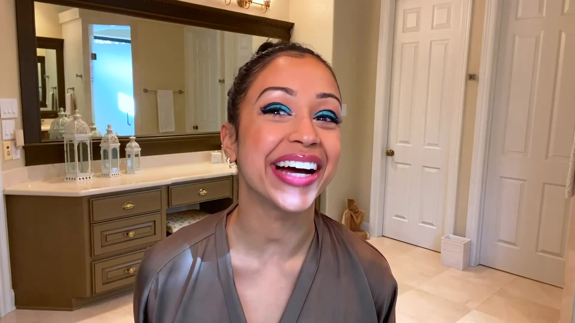 Watch Liza Koshy Shares Her Guide To Multi Masking And Confidence Boosting Eye Makeup Beauty 4825