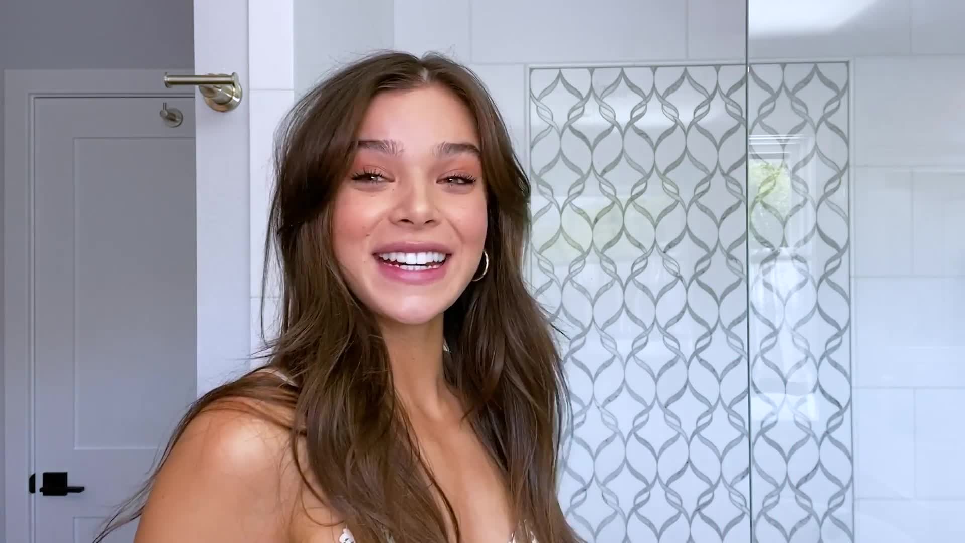 Watch Hailee Steinfeld s Guide to Glowing Skin and Easy Everyday  