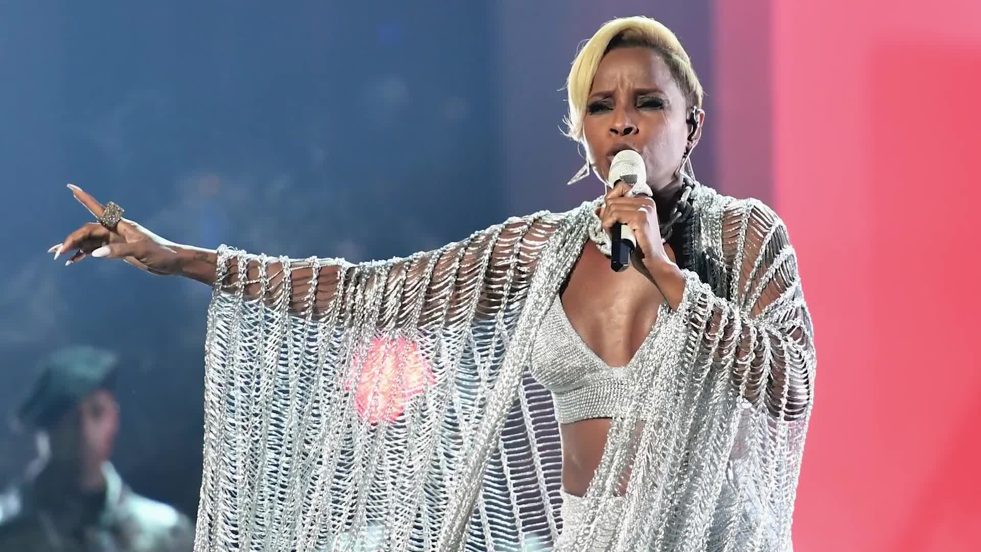 Mary J. Blige Marries Street Style & Red Carpet Glamour at BET