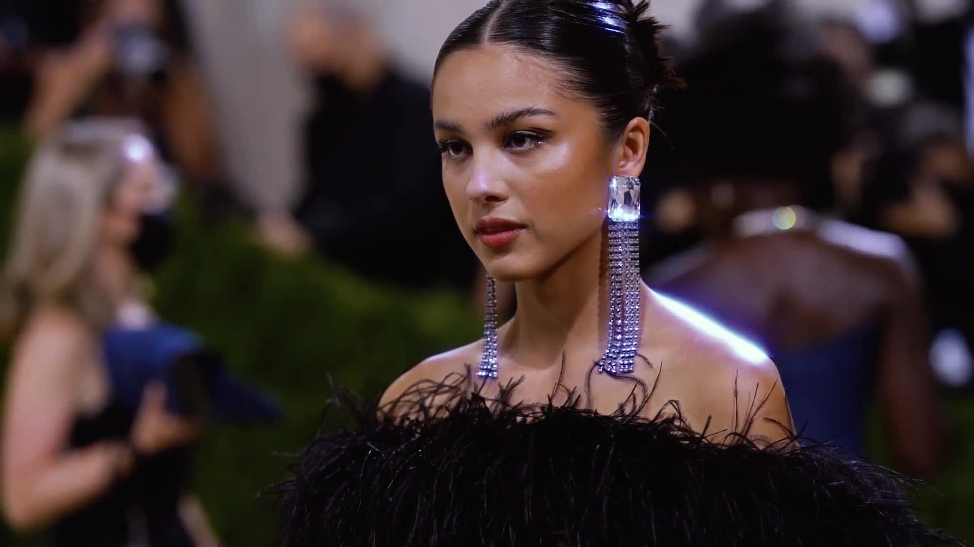 Olivia Rodrigo Gets Ready for the Met Gala