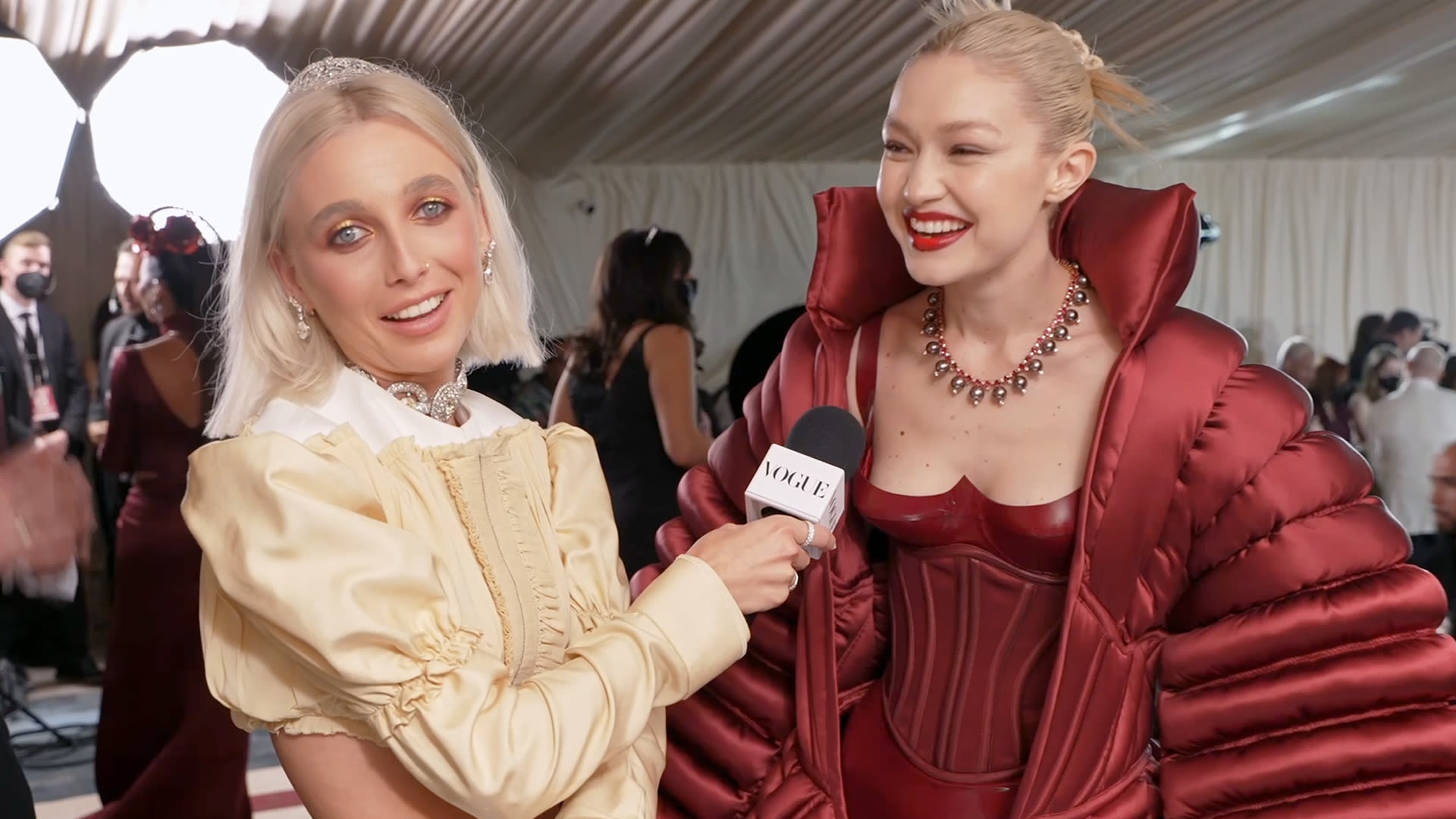 Maude Apatow on Her Classic Hollywood Met Gala Look, Met Gala 2022 With Emma  Chamberlain