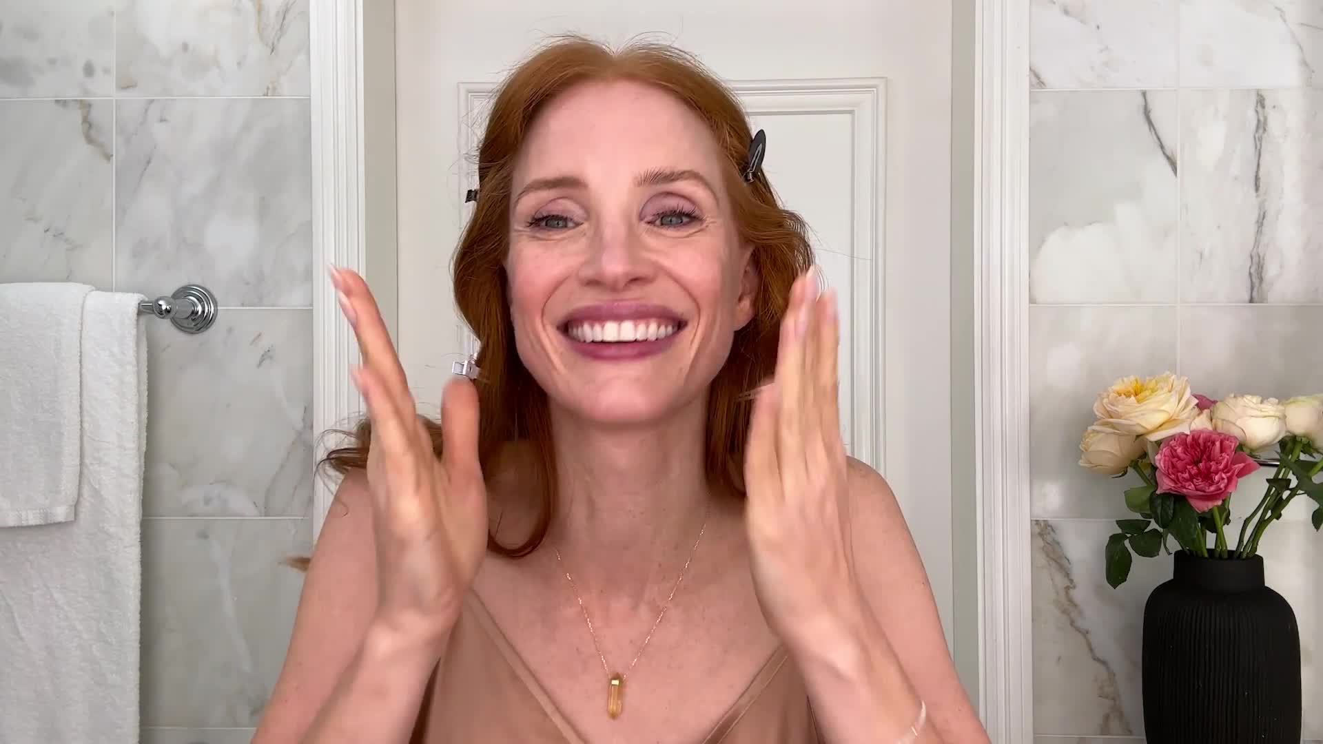 Watch Jessica Chastain’s Guide to Dry Skin Care, Face Slapping and an Everyday Red Lip | Beauty Secrets