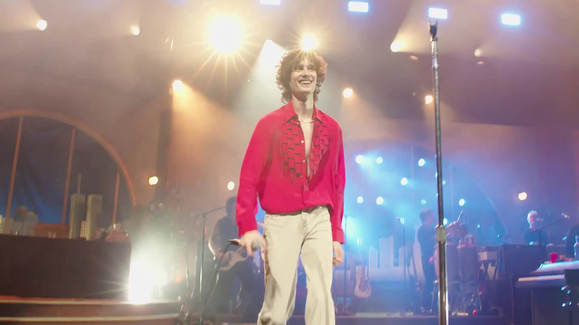 Sombr Shines in London: Gratitude and New Hits