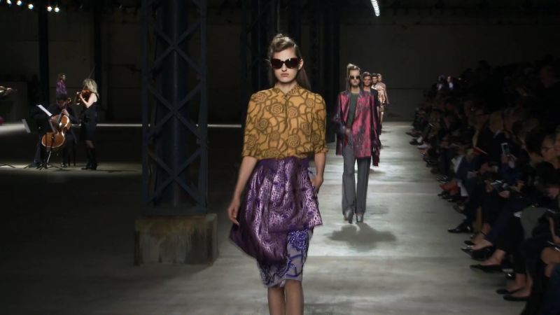 Watch Dries Van Noten Spring 2016 Ready To Wear Vogue Fashion Week Vogue
