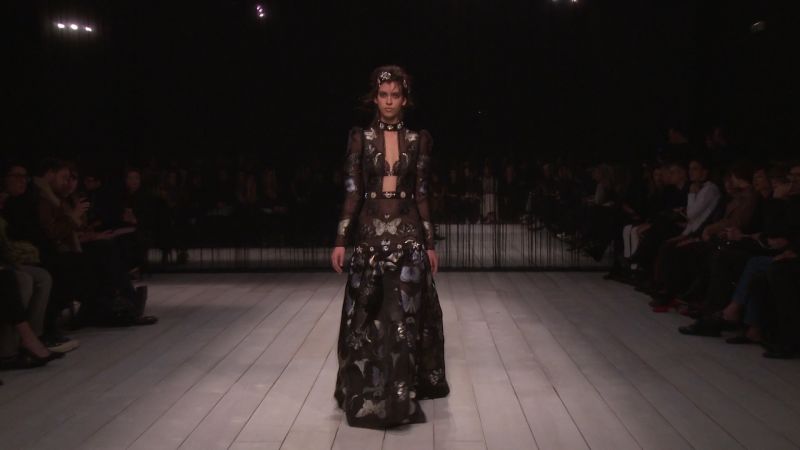 Alexander McQueen, Burberry, and More Top Collections from London Fashion  Week | Vogue