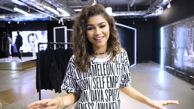 Zendaya S Vogue Cover The Actor Activist It Girl Opens Up Vogue