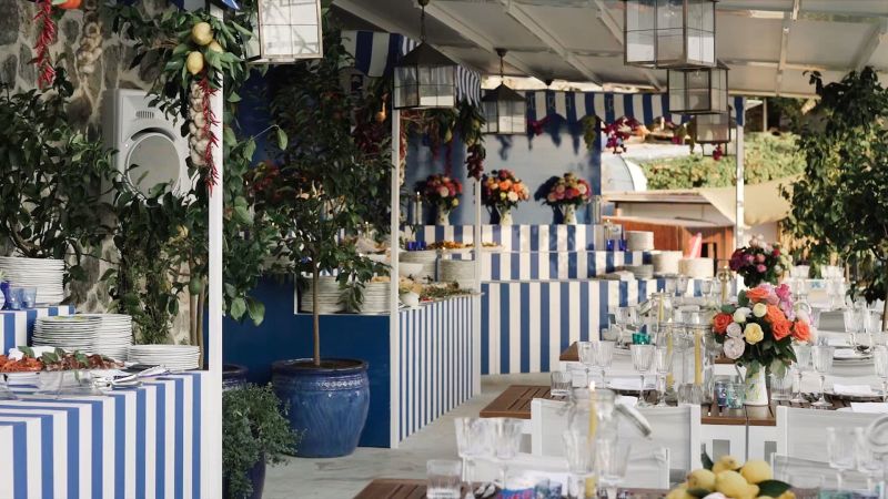 Bumble Founder Whitney Wolfe And Michael Herd S Whirlwind Wedding In Positano Vogue Wolfe herd, who founded bumble in 2014, is fueled by a utopian vision of social justice, where women feel empowered to make the first move in all areas of their lives, and it drives virtually every decision at the company. bumble founder whitney wolfe and