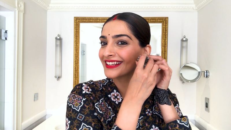 Watch Sonam Kapoor Gives a Lesson in '90s Bollywood Beauty | Beauty Secrets  | Vogue