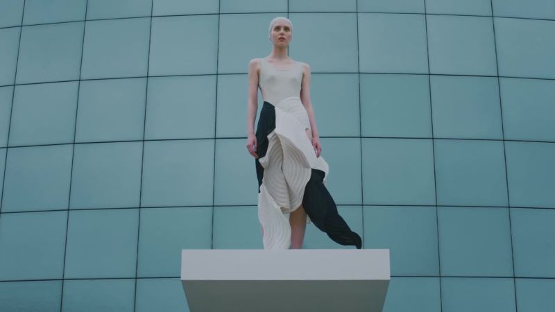 Issey Miyake Spring 2022 Ready-to-Wear Collection | Vogue
