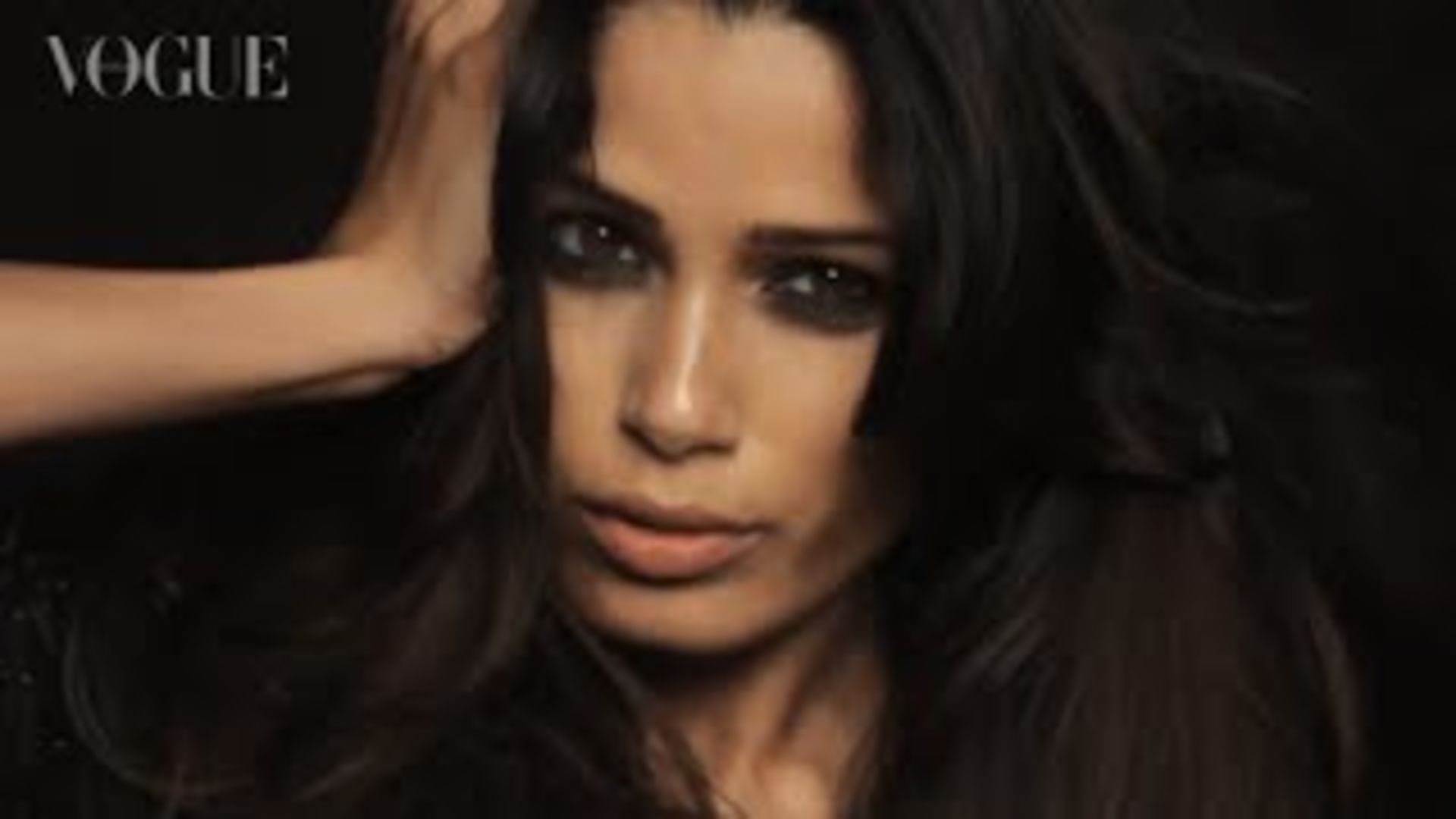 Watch Freida Pinto stars in our Black 6th Anniversary Issue(02)