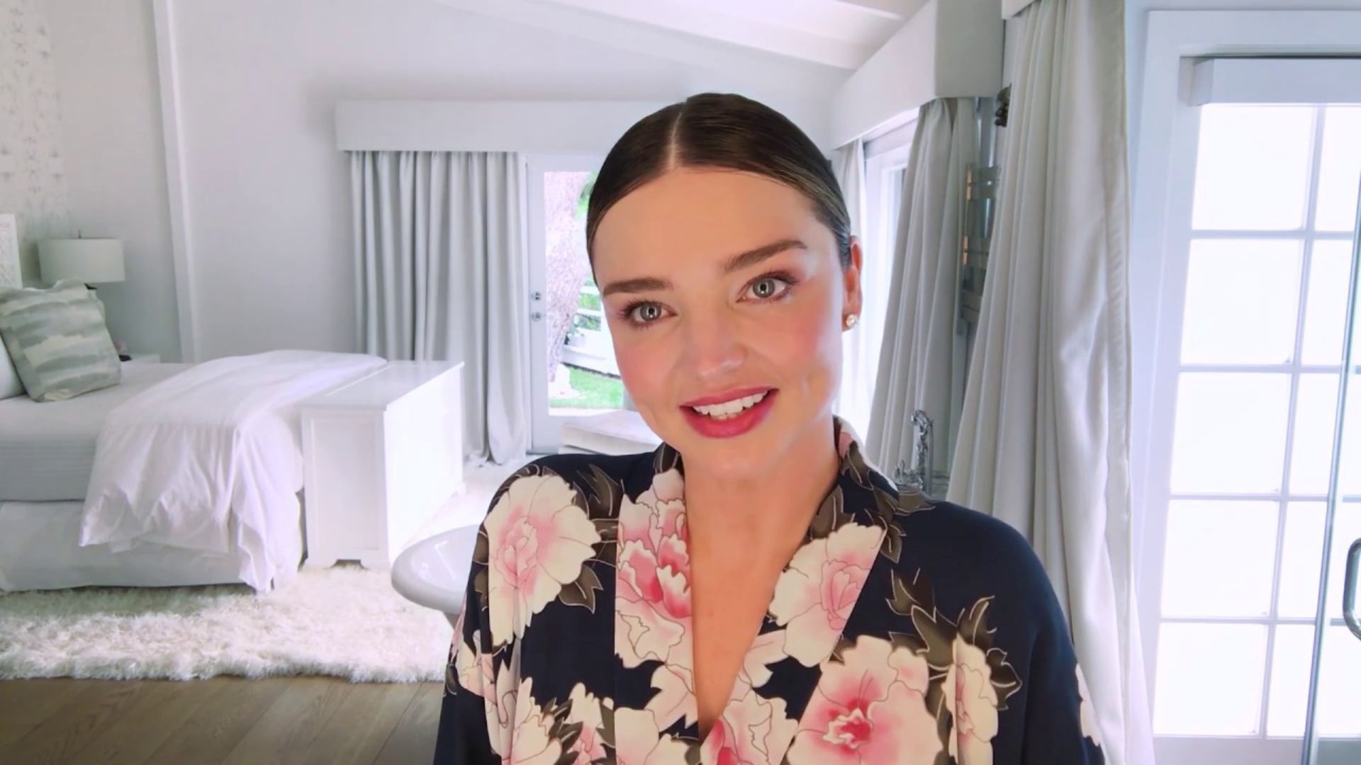 Watch Glowing Wedding Day Makeup by Miranda Kerr Beauty Secrets