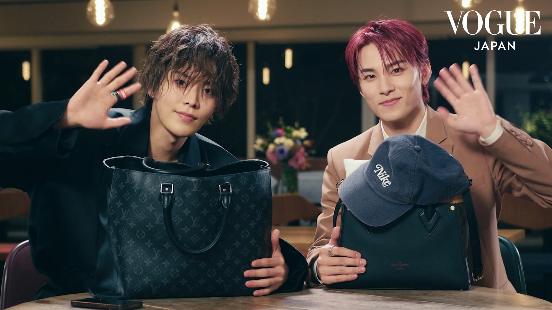 Watch NCT 127 中本悠太とJO1 川西拓実がバッグの中身を披露。二