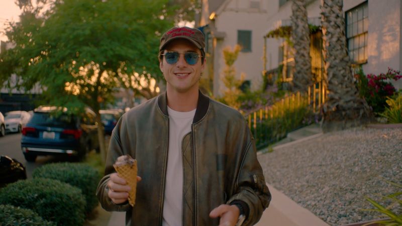 Jacob Elordi nos invita a pasar un dia con el en Los Angeles