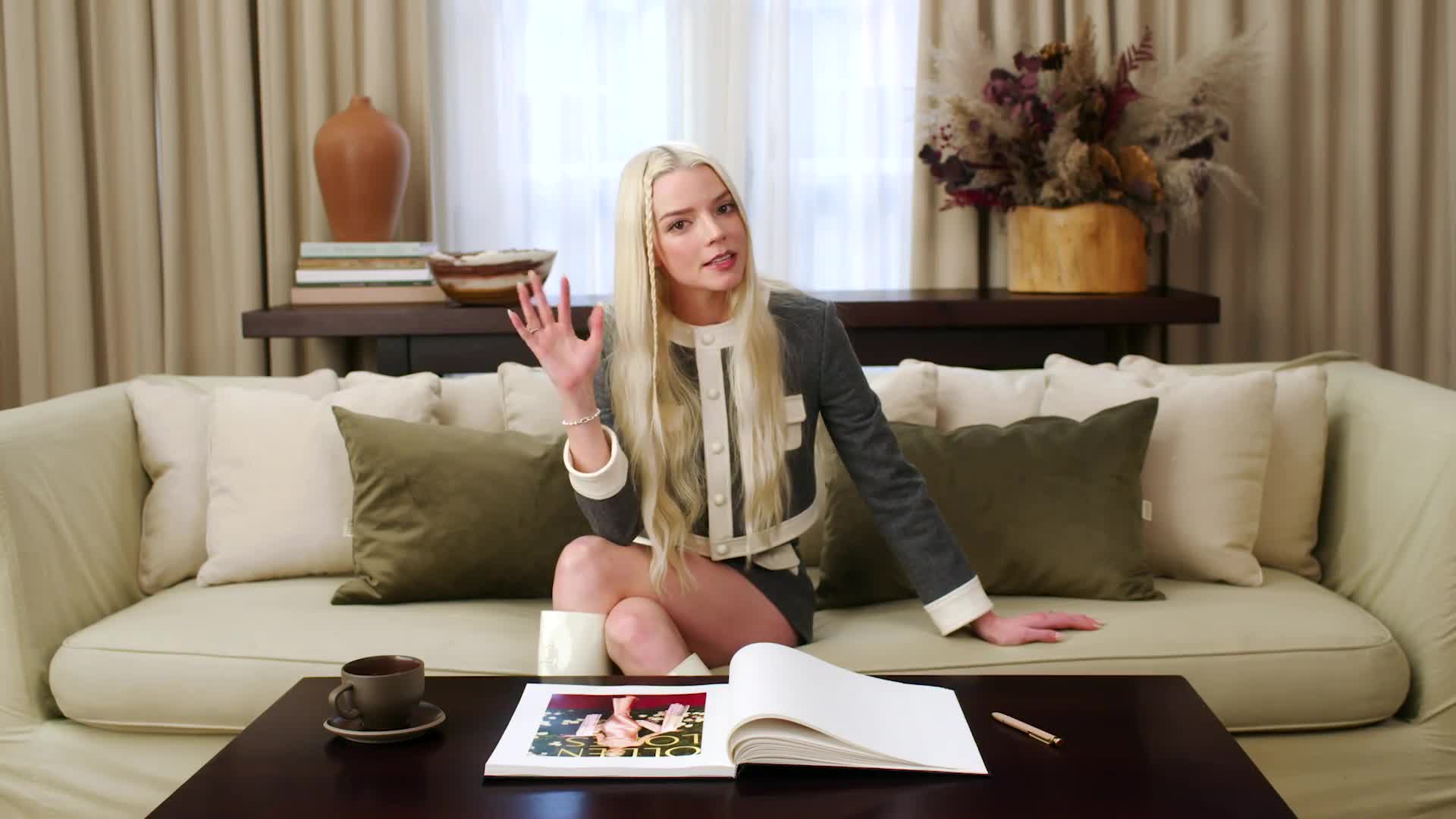 Ver Anya TaylorJoy analiza sus looks, de Gambito a Dune Mi vida en(01)