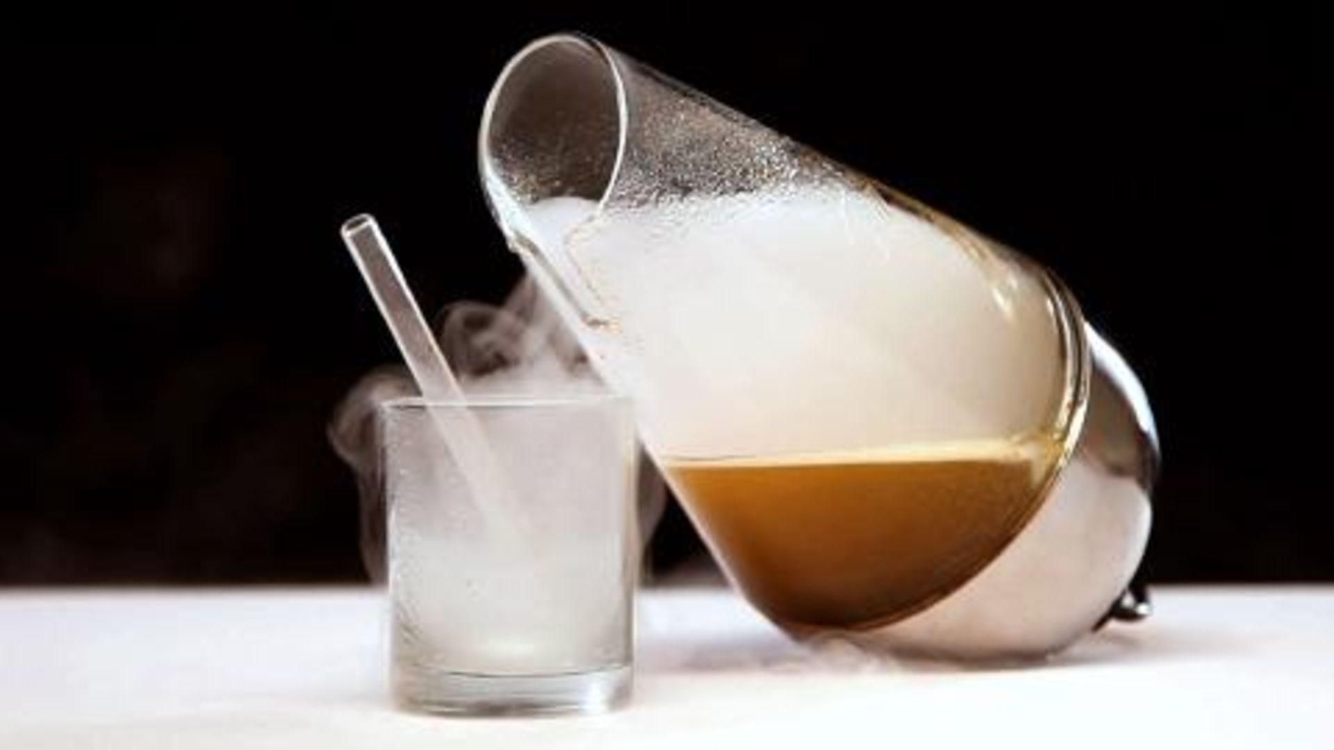 Watch Le Whaf Makes Cloudy Cocktails WIRED
