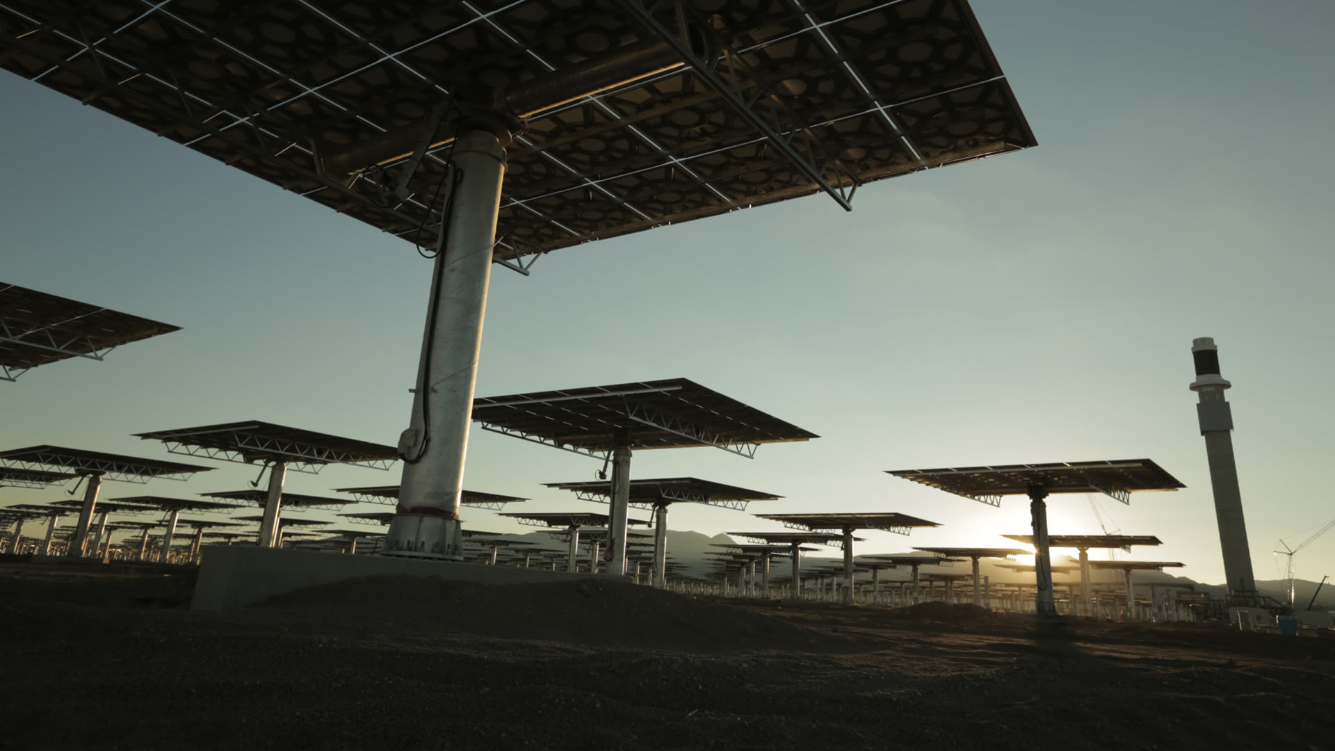 Watch Crescent Dunes Solar Energy Project Part 2: Building the Power