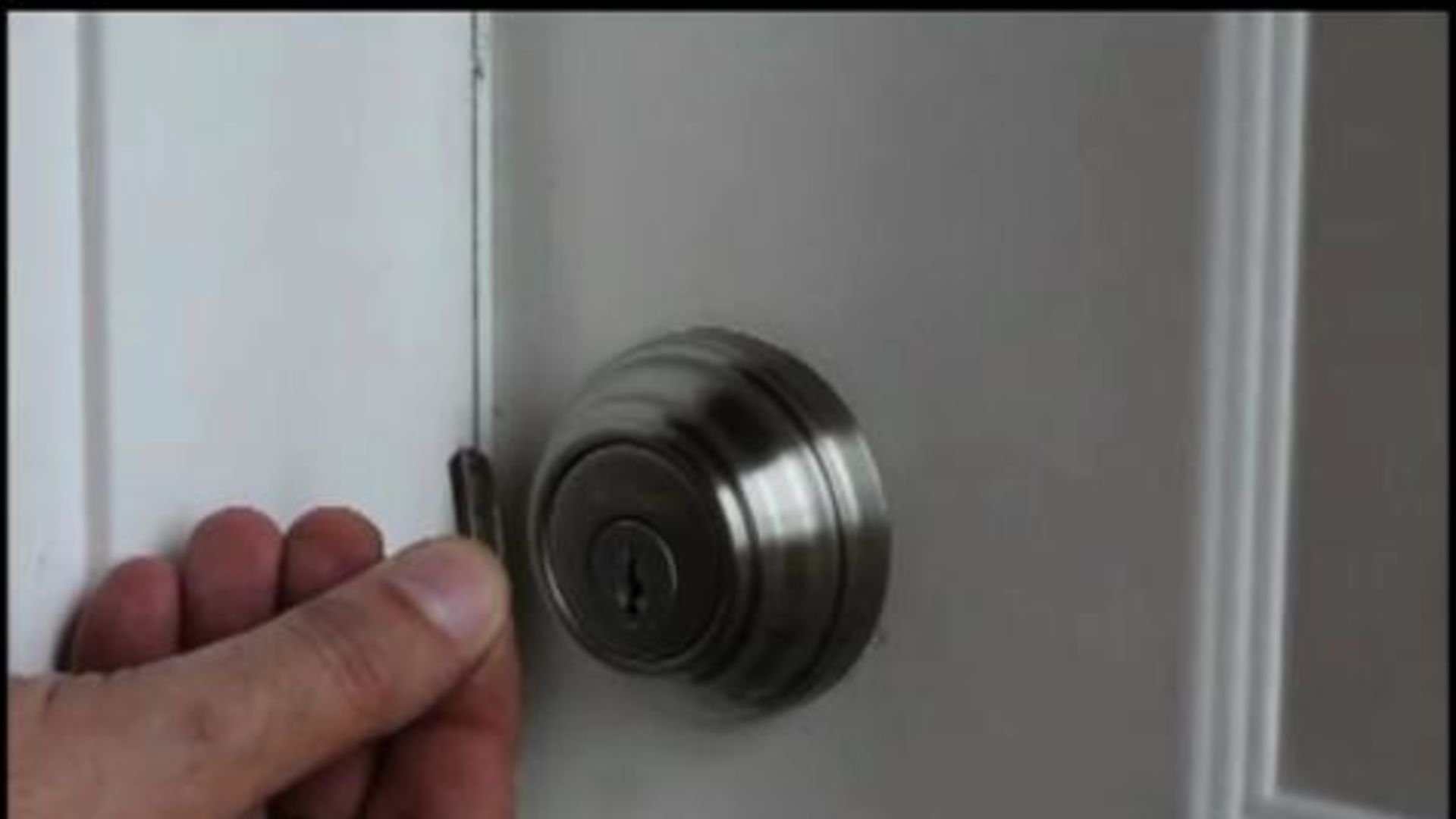 Watch Lockpicking Kwikset SmartKey WIRED