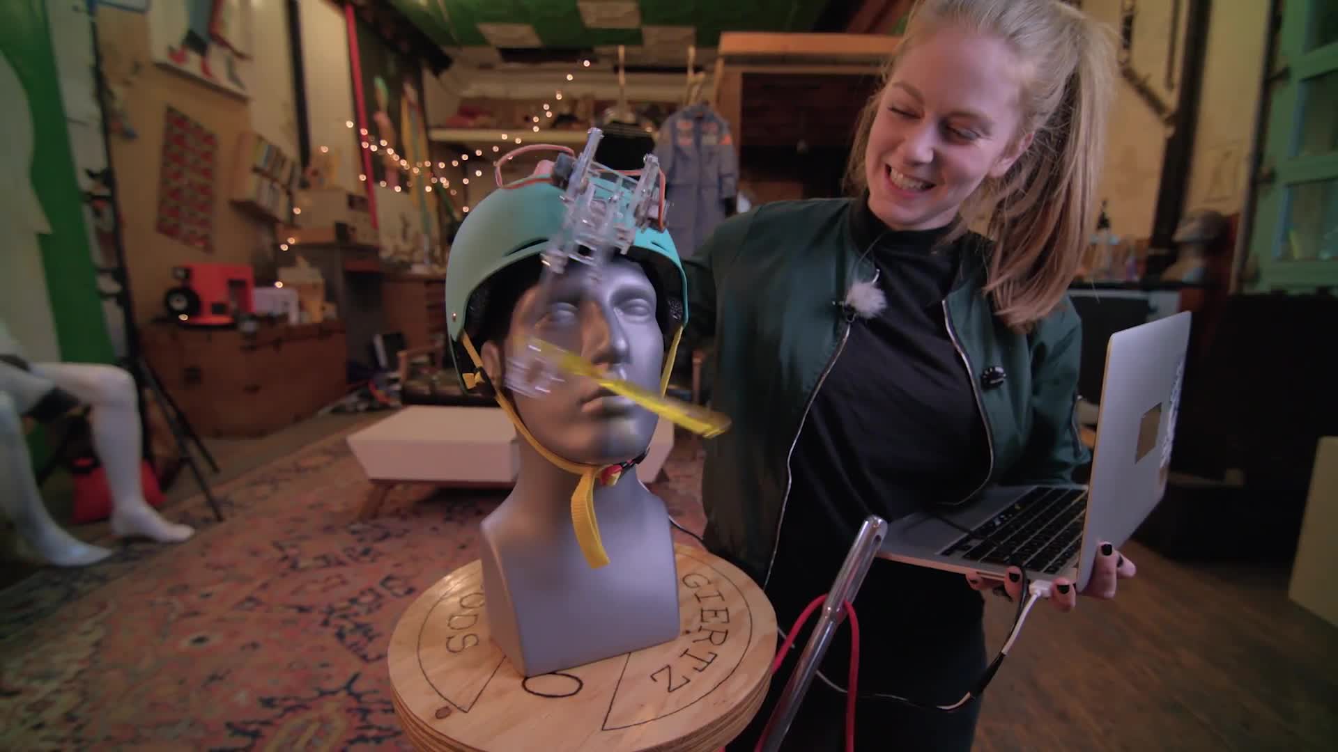 Koncentration lade Credential Watch Robot Queen Simone Giertz Tours Her Mad Laboratory | WIRED