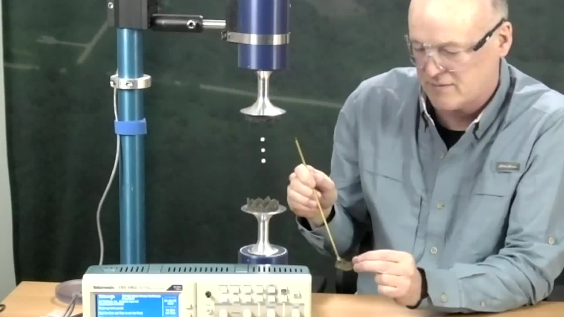 Watch Scientist Explains How to Levitate Objects With Sound 
