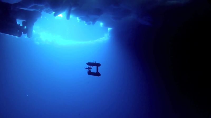an undersea microsoft server stays cool