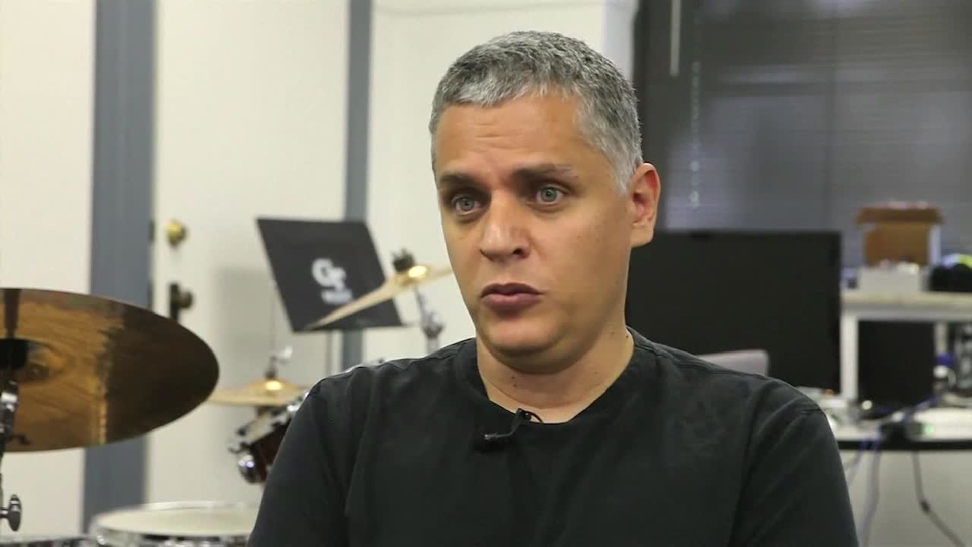 Watch Una protesi al braccio per suonare la batteria Wired Italia