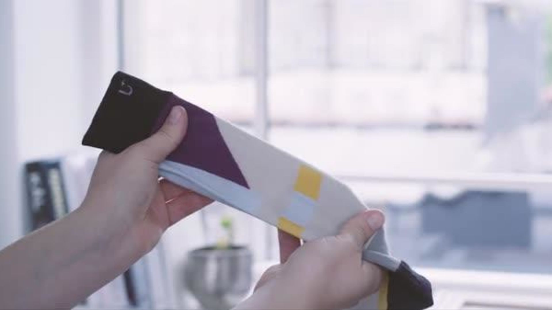 Watch Solosocks, le calze spaiate inventate a Copenhagen | Wired Italia